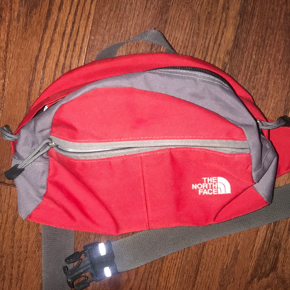 The north face Fanny pack- Mens/Women’s